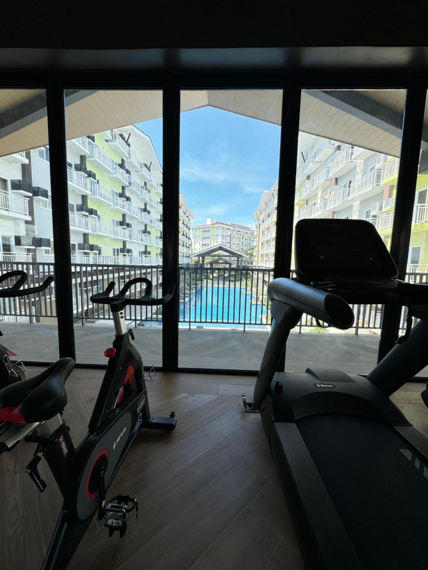 Ania Rooms@Amani Grand Residences Near Airport Lapu-Lapu City Exterior foto
